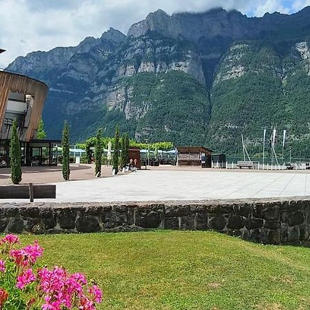 Marina Walensee Hotel انتيرتيرزين المظهر الخارجي الصورة